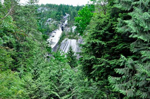  Shannon Falls