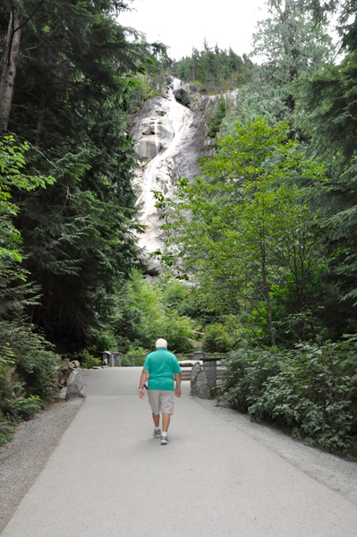 Lee Duquete and Shannon Falls