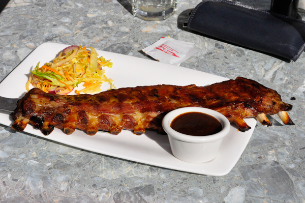 ribs and cole slaw for Lee