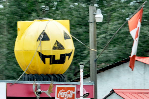 a big yellow pumpking head