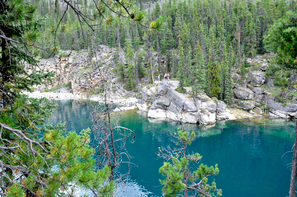 people jumping at Horseshoe Lake 2015