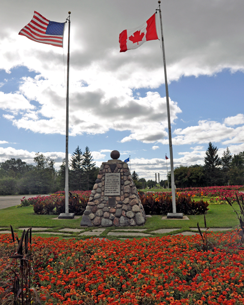 The original monument, erected in 1932