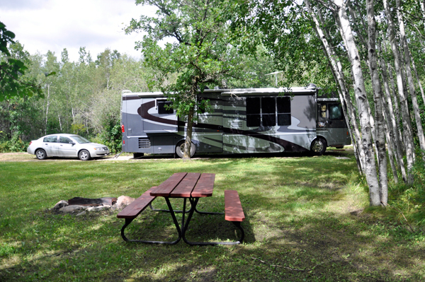 the RV and toad of the two RV Gypsies