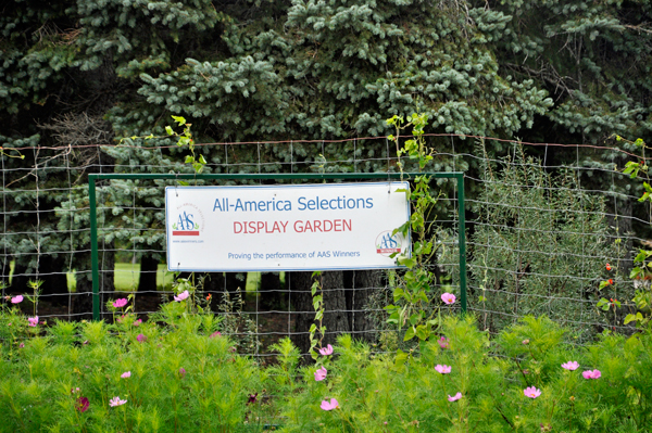 Display Garden sign