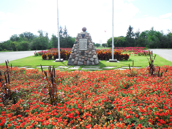 The original monument, erected in 1932