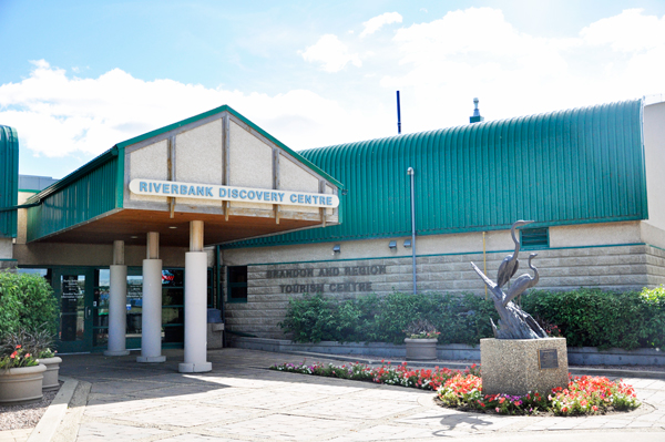 Riverboat Discvoery Centre and a statue