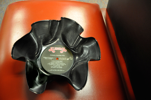 a record ashtray