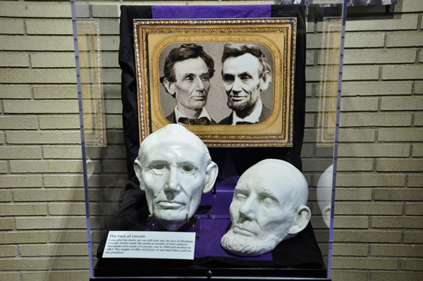 Lincoln photo and busts