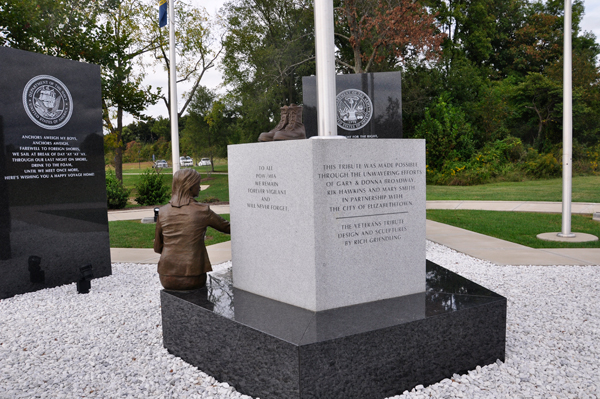 sculpture of a woman symbolizing civil servants