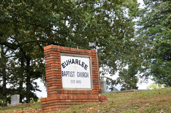 sign: Euharlee Baptist Church