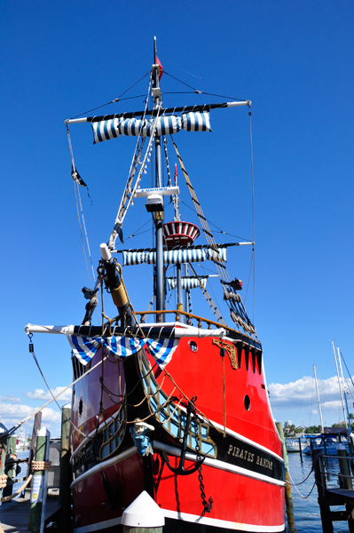 Captain Memo's Pirate Ship