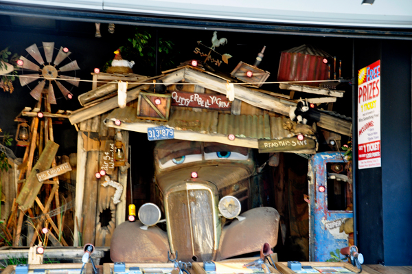 A noisy booth at Branson Landing.