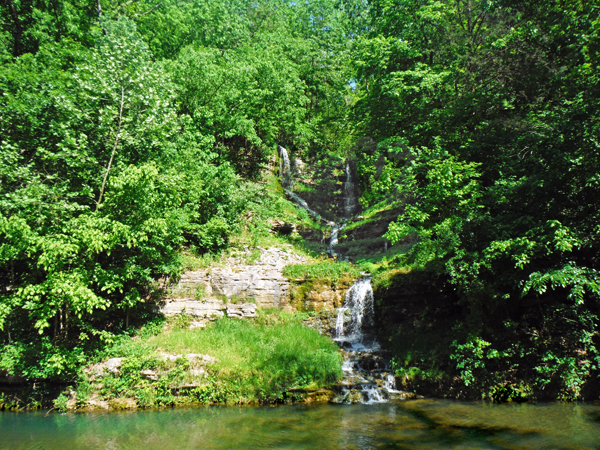 Thunder Falls at Dogwood Canyon Nature Park