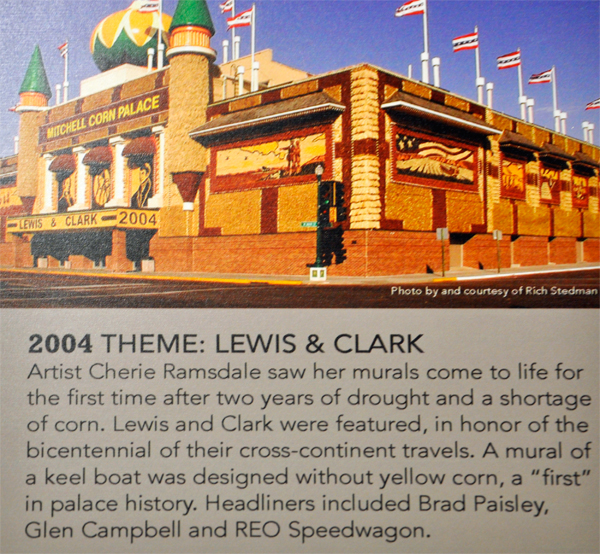 2004 theme