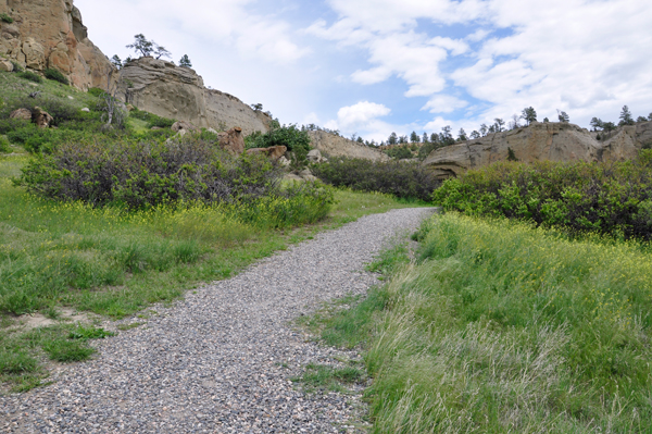 Ghost Cave trail