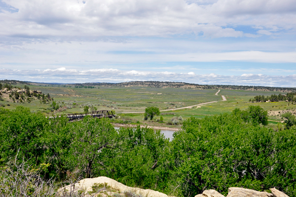 view from boardwalk to the top of Pompeys Pillar