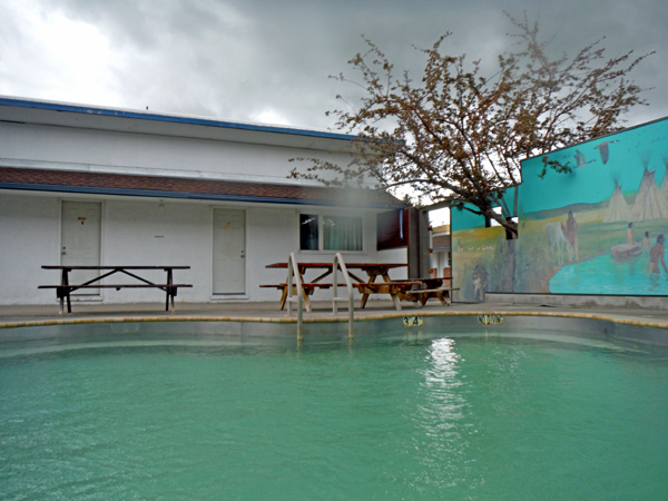 white sulphur hot springs