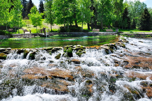 the spring and waterfall at Giant Springs State Park