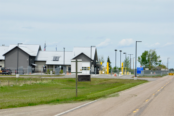 Del Bonita, MT - Port of Entry 