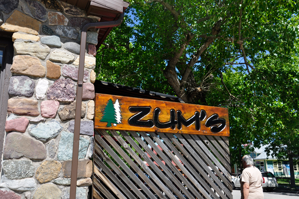 Zum's Eatery