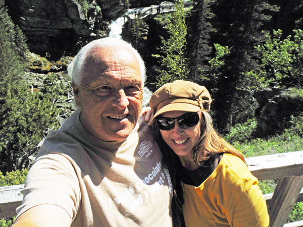 the two RV Gypsies take a selfie