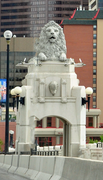 bridge monument