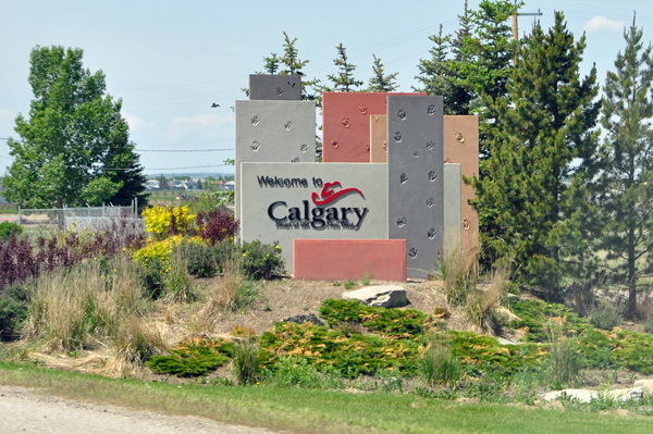 welcome to Calgary sign
