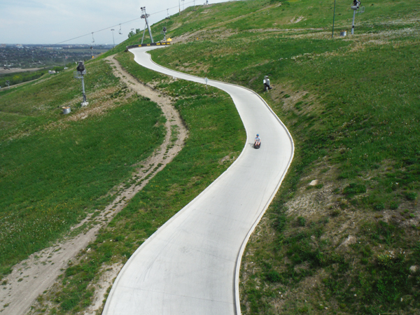 Luge track