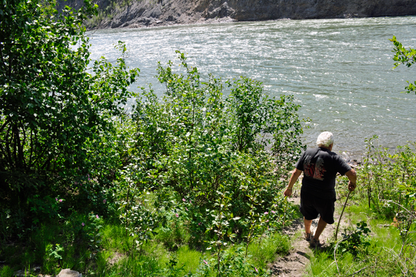 Lee Duquette approaching Liard River