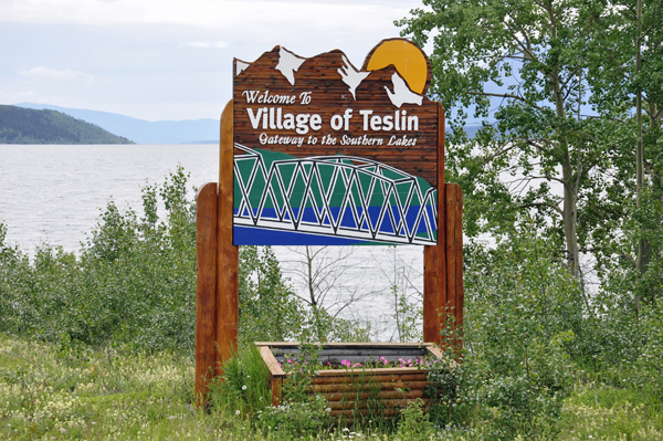 Village of Teslin sign