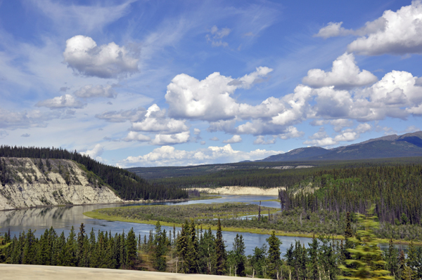 scenery on the way to Whitehorse