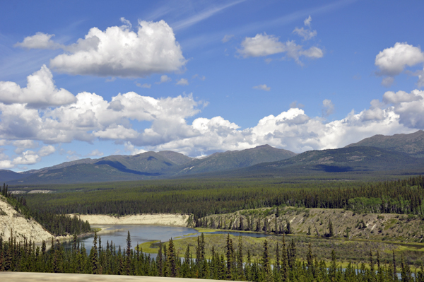 scenery on the way to Whitehorse