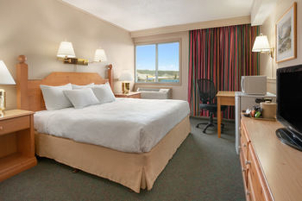 Days Inn Whitehorse room