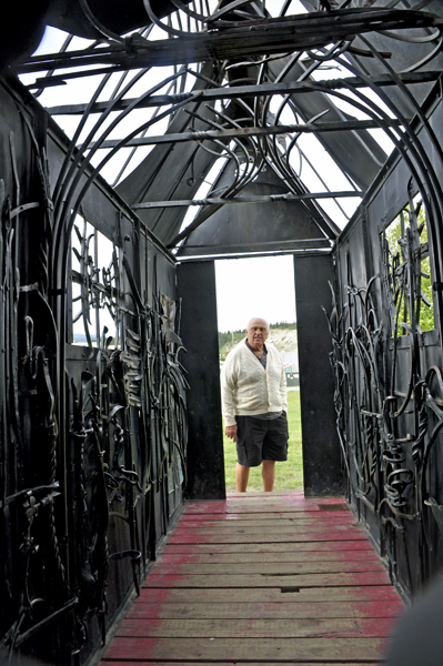 Lee Duquette at Ravens House