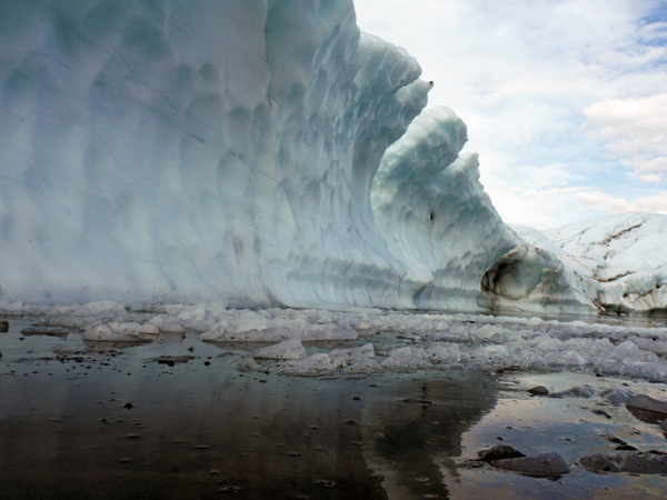 big sheets of ice and the lake