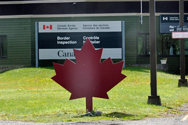 Canadian border inspection station