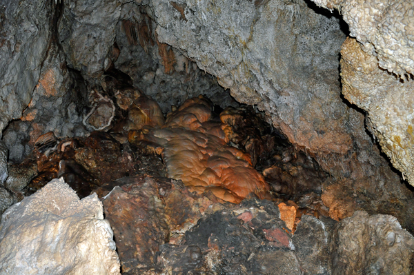 cave formations in Jewel Cave