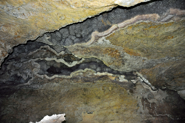 cave formations in Jewel Cave