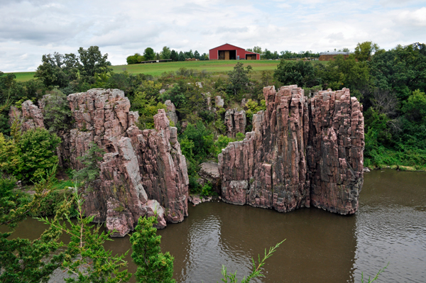 Sioux Quartzite rocks