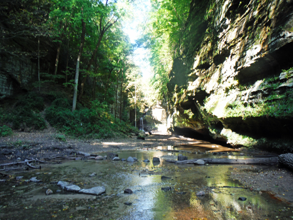 Cascade Falls in Matthiessen State Park