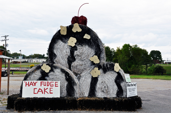 hay bale trail -  hot fudge cake