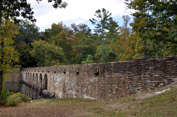 sign: Cumberland Mountain State Park Bridge