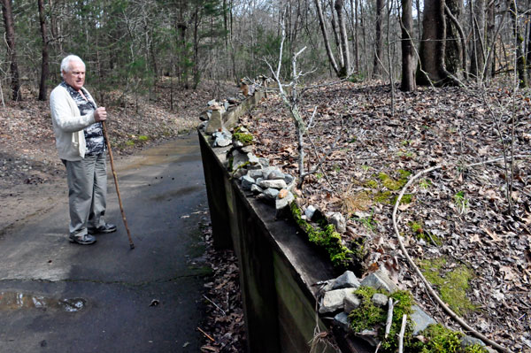 Lee Duquette and the miniature rock formations