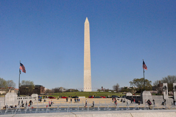 Washington Monument and USA flags