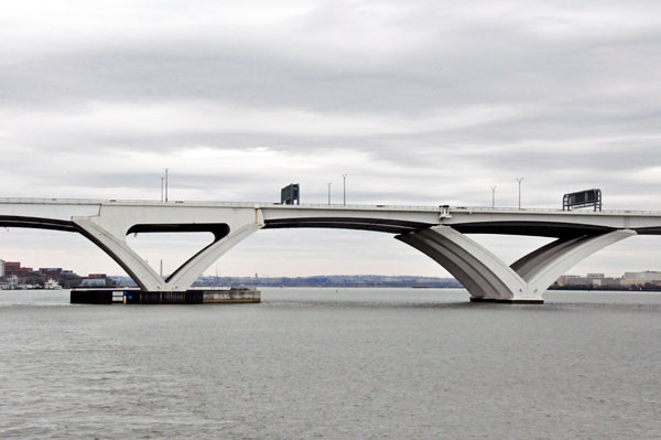 a bridge with a nice design