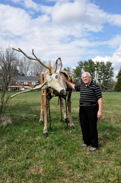 Lee Duquette found a big, friendly deer