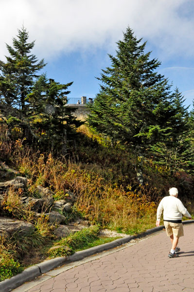 Lee Duquette on the path down