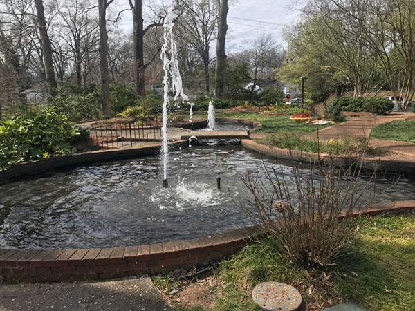 Come-See-Me Festival Fountain