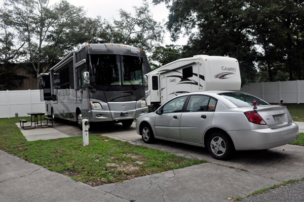 The RV and toad of the two RV Gypsies