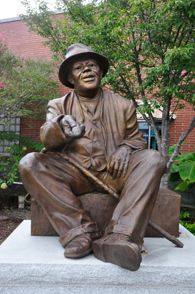 statue of Huey Cooper and his rabbit's foot